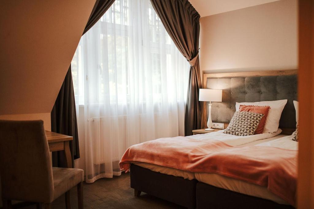 Hotel Debowy Biowellness & Spa Gory Sowie Bielawa  Exteriör bild